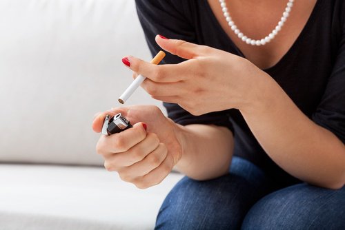 O fumo afeta os seios
