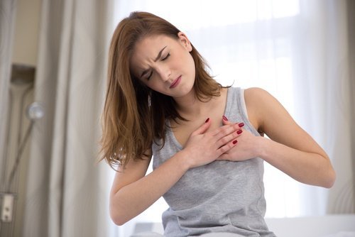 A ansiedade poe causar dor no peito