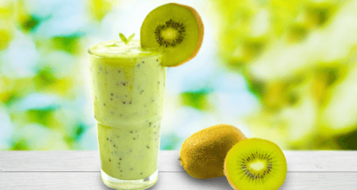 Suco natural de kiwi para frear o envelhecimento