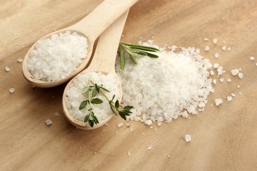 sal gera inflamação no abdômen