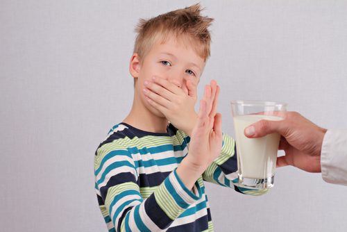 sinais de intolerância à lactose