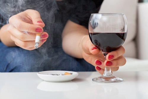 alcool-e-cigarro