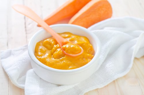 Creme de cenoura e iogurte natural contra as manchas