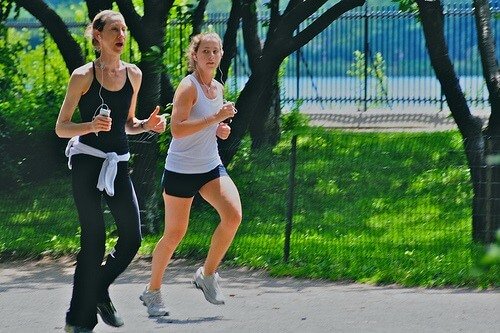 Correr evita a síndrome do ovário policístico (SOP)
