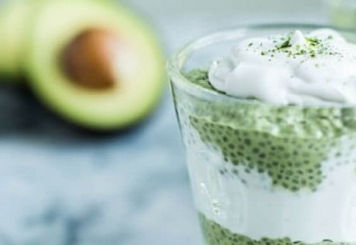sementes-de-chia-com-abacate