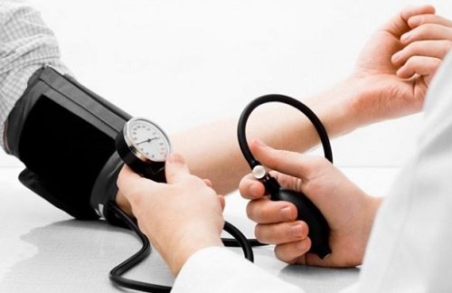 Água de coco para controlar a pressão arterial