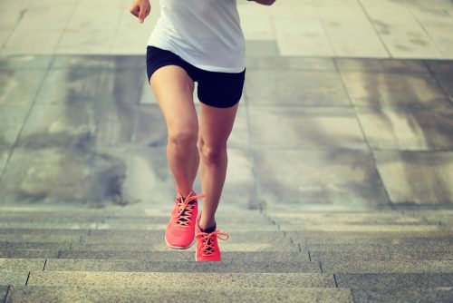 8 formas simples de queimar 100 calorias em poucos minutos