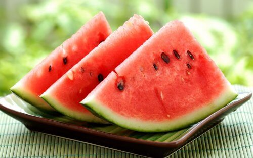 Melancia é um alimento diurético