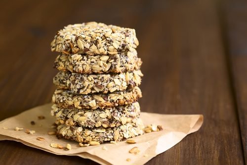 Biscoitos de coco, aveia e sementes