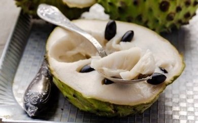 9 benefícios de comer fruta-do-conde