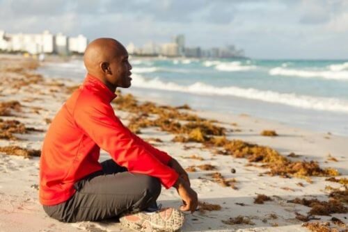 Homem praticando mindfulness