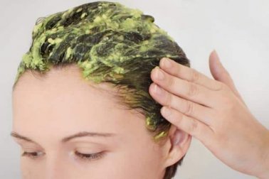 5 condicionadores naturais e caseiros para um cabelo brilhante