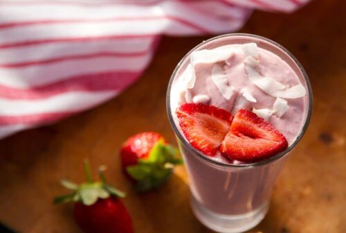 Uma bebida de morango e iogurte pode ajudar a aumentar a produtividade