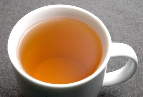 Chá de cardo mariano para acelerar o metabolismo