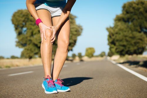 Coisas que você NÃO deve fazer quando sofre de dor no joelho