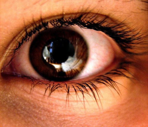 Pupilas dilatadas por causa da ansiedade