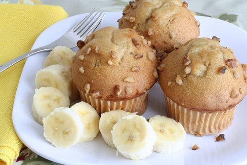 Cupcakes de banana no café da manhã