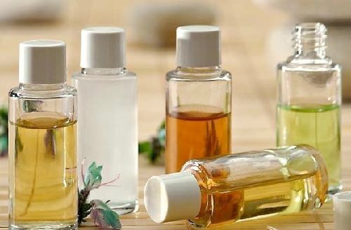 Limpe seu rosto com óleos naturais: quais utilizar e como?