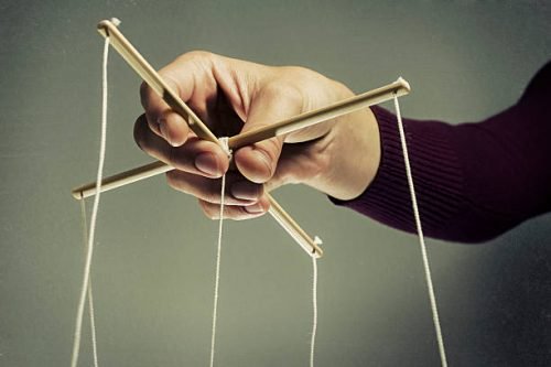 Os manipuladores fazem você sentir culpa