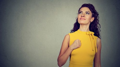 Mulher lidando com o sentimento de culpa