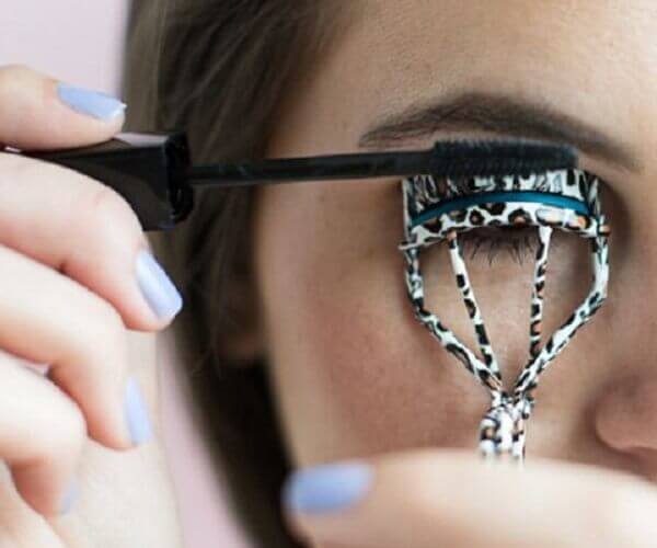 Evite o curvex para ter cílios mais bonitos