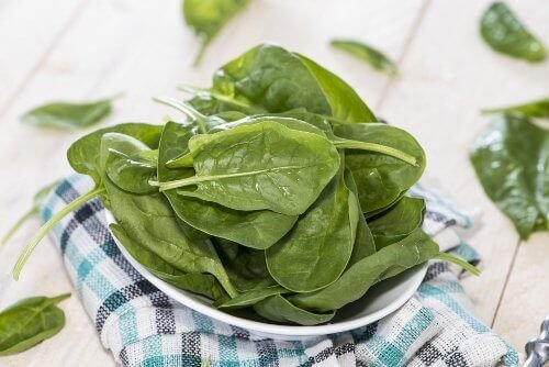 Razões para comer espinafre diariamente