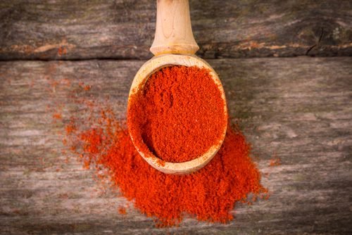 Pimenta caiena para tratar a faringite naturalmente