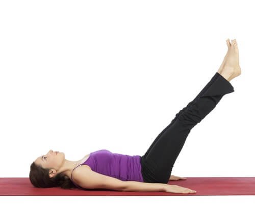 Mulher fazendo exercícios para tratar as varizes