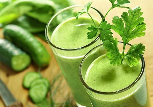 Suco verde para combater a insônia de forma natural