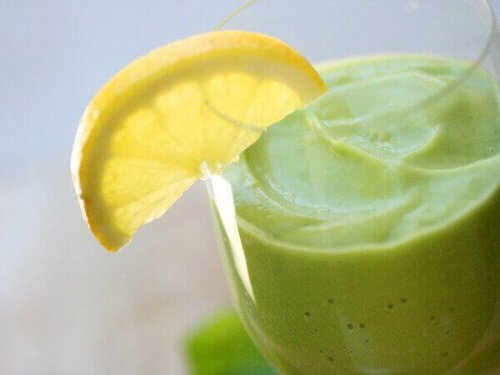 A vitamina de abacate oferece vários benefícios para a saúde