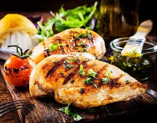 O frango é um dos alimentos para melhorar a concentração