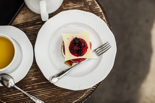 Porção de mousse leve de morango