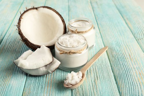 Óleo de coco ajuda a controlar o crescimento excessivo de cândida