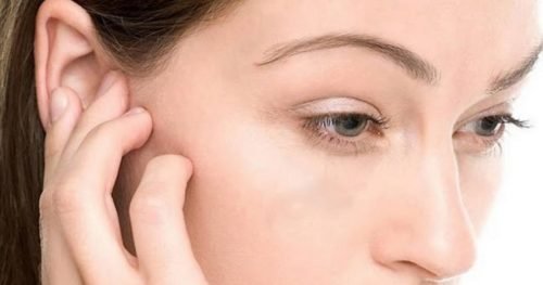 4 truques para tirar a água do ouvido