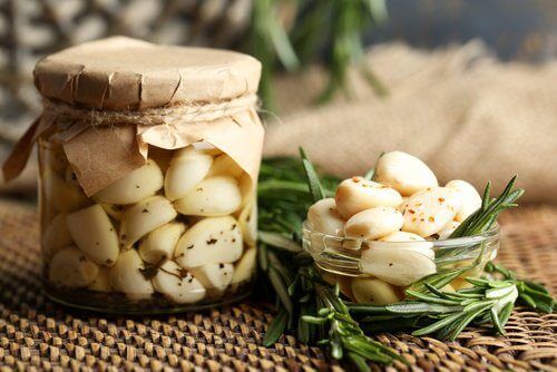 Como preparar um óleo aromatizado