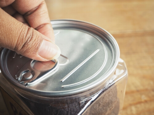 Fechar bem os recipientes conserva bem os alimentos