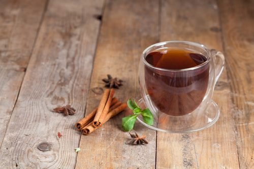 Chá de canela para aliviar a queimação