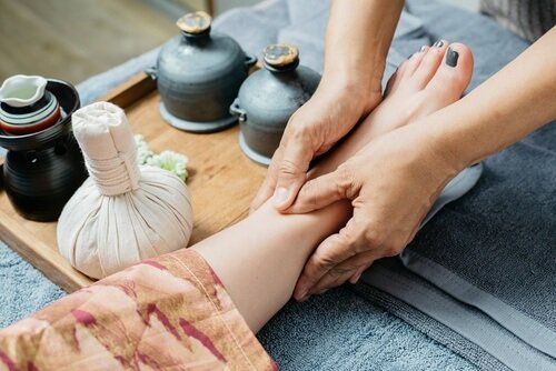 Massagem para aliviar a dor nas articulações