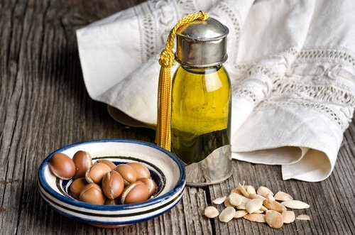 Óleo de argan para acelerar o crescimento das unhas