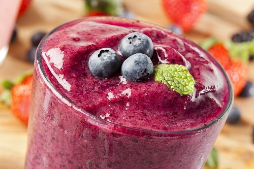 Batida de fruta que contribui para a dieta para perder peso