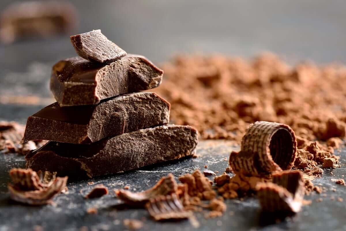 O chocolate é um dos alimentos que devem ser evitados em quadros de dispepsia