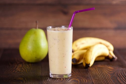 Batida nutritiva de pera e banana 