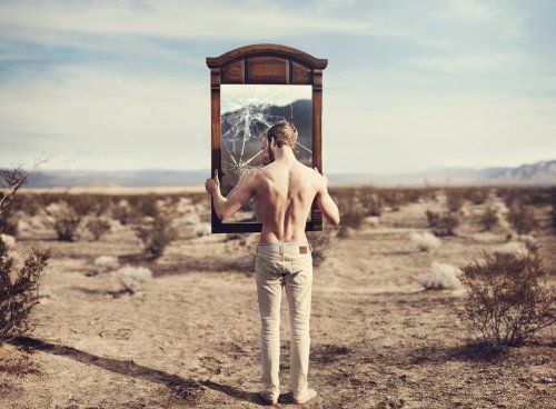 Nosso parceiro com espelho