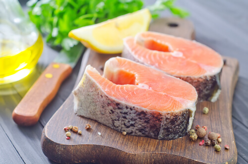 Salmão para ter cabelos saudáveis