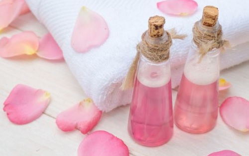 Tônico de rosas para cuidar da pele