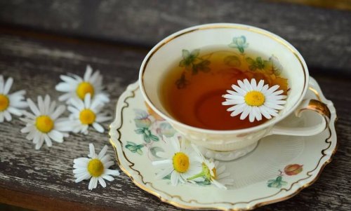 Chá de camomila para melhorar a digestão