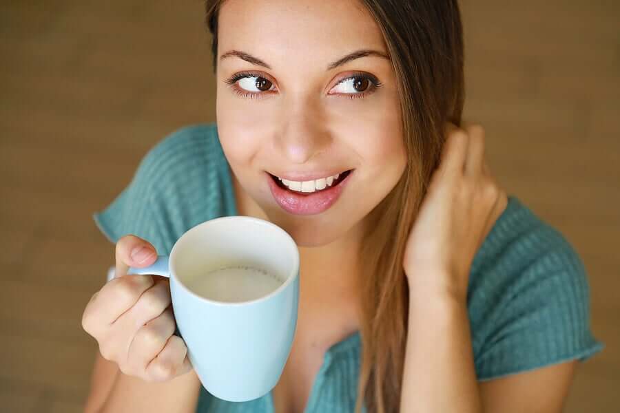 A salsa é cheia de antioxidantes e fibras naturais que beneficiam a saúde do trato urinário