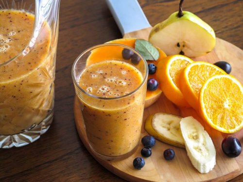 Vitamina de pera e laranja para reduzir as varizes