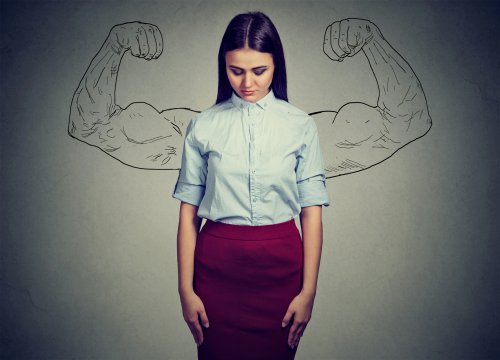 Mulher triste porque gostaria de ser emocionalmente forte