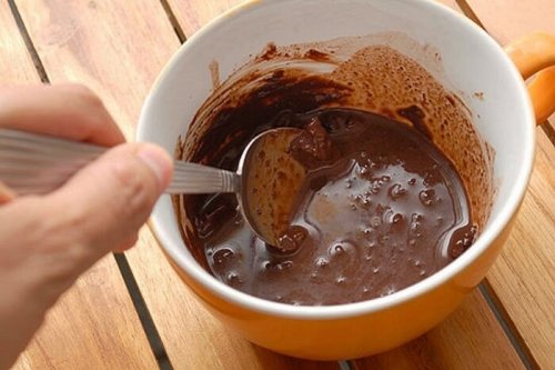 Cacau e azeite para suavizar as rugas da testa